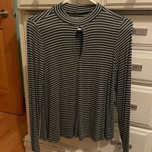 Gray and white striped keyhole long sleeve